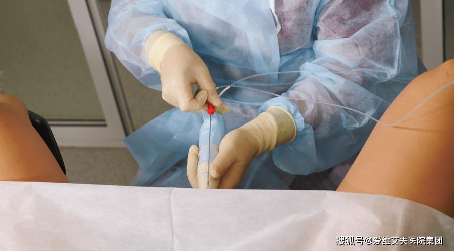 同性恋做试管代怀可以吗(同性恋试管代怀孕是否可行?)